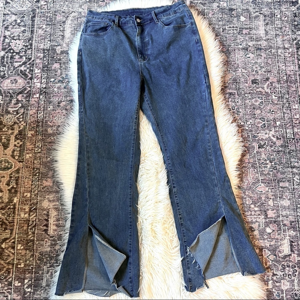 SHEIN Super Stretch High Waisted Split Hem Flare Jeans Curvy Size 2XL